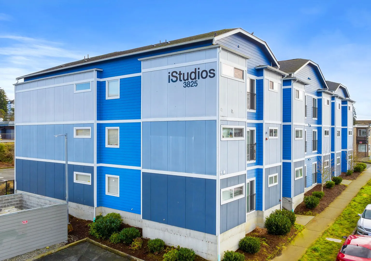 iStudios — Photo 2