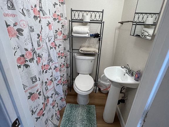 3rd image of 531 Emory St #531