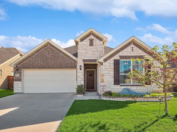 5912 Coppermill Rd, Fort Worth, TX 76137