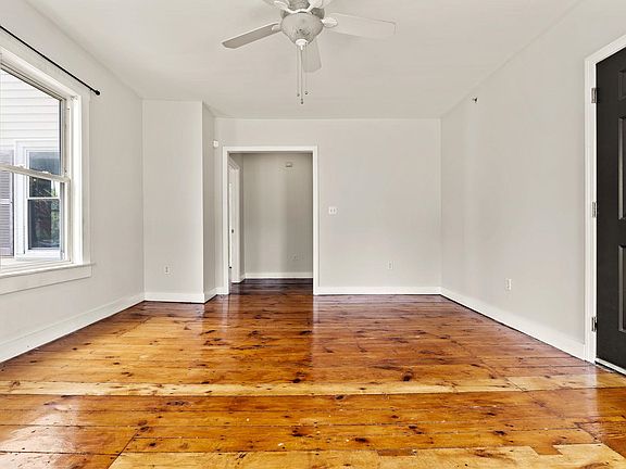 4th image of 381 Nashua Street