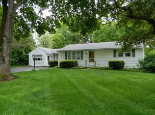 58 Harlow Dr, Amherst, MA 01002