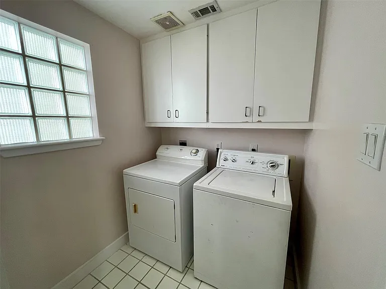 5901 Fairdale Ln #4 — Photo 23