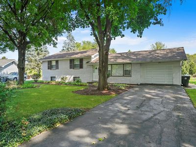 27W102 48th St, Naperville, IL, 60563