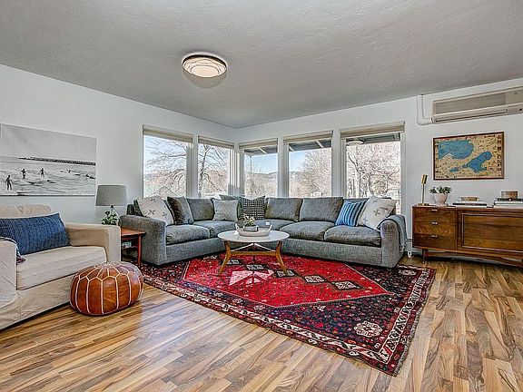 Floor to Ceiling Windows