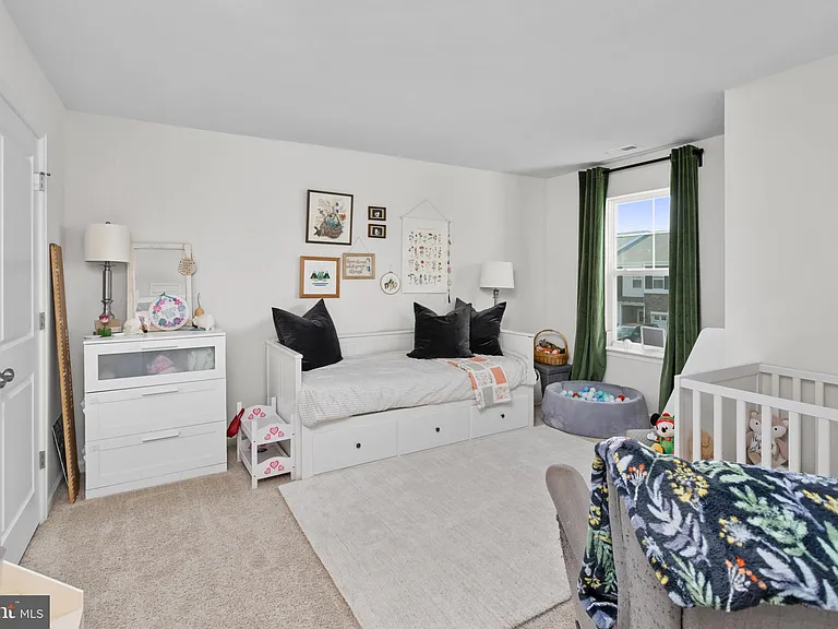 10 Roberta Way — Photo 26