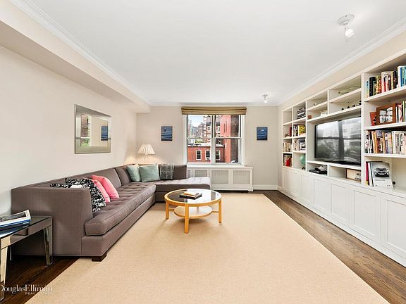 3rd image of 185 W Houston St APT 4A