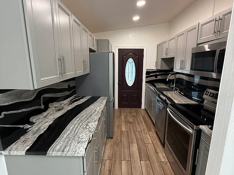 4394 Pompano Dr SE — Photo 8