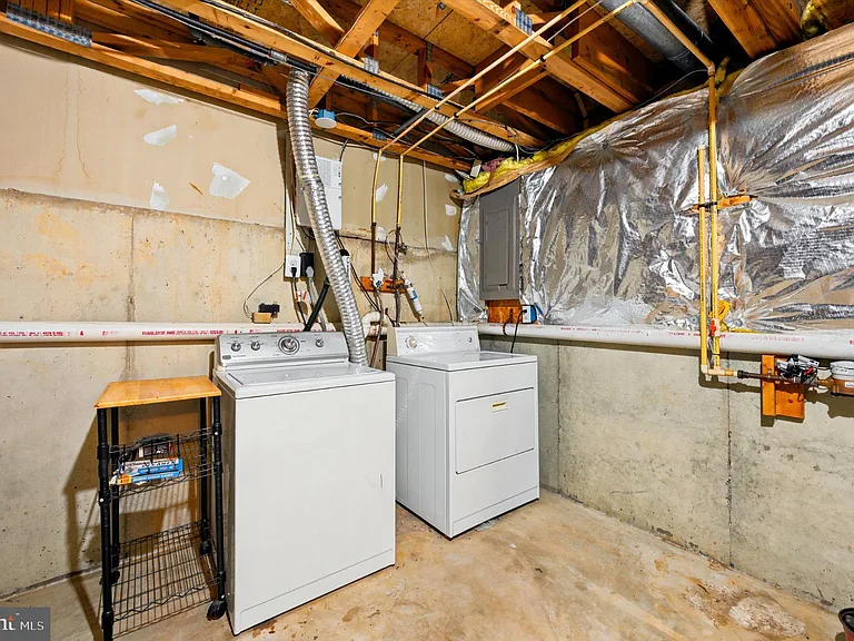 903 Glen Falls Ct — Photo 14