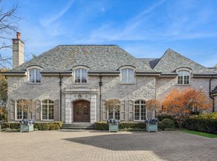 2450 Persimmon Dr, Saint Charles, IL 60174