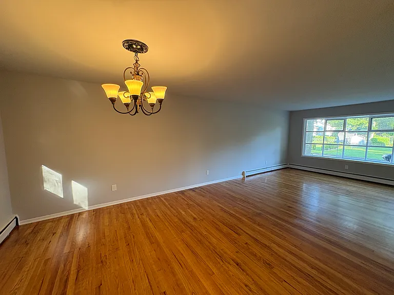 261 Elizabeth Ave — Photo 2