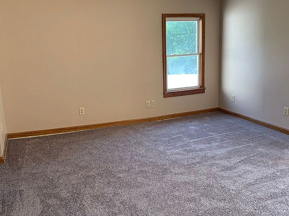3rd image of 1020 Swann St #3