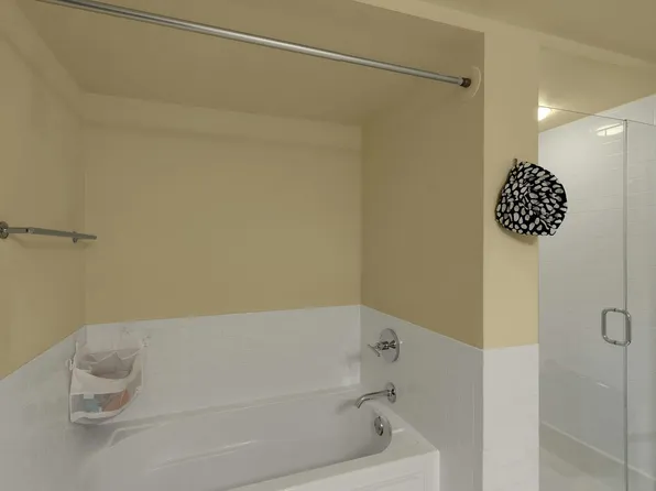 700 Grove Street image 19 of 39