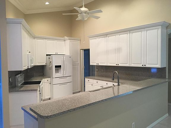5th image of 5083 NW 51st Ave