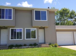 2239 C St SW, Cedar Rapids, IA 52404