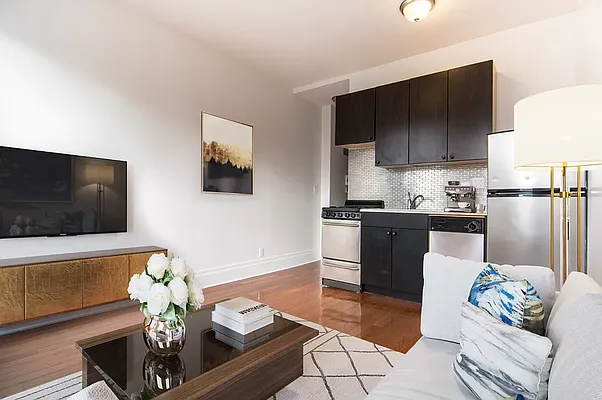 Rented by Platinum Properties | media 2