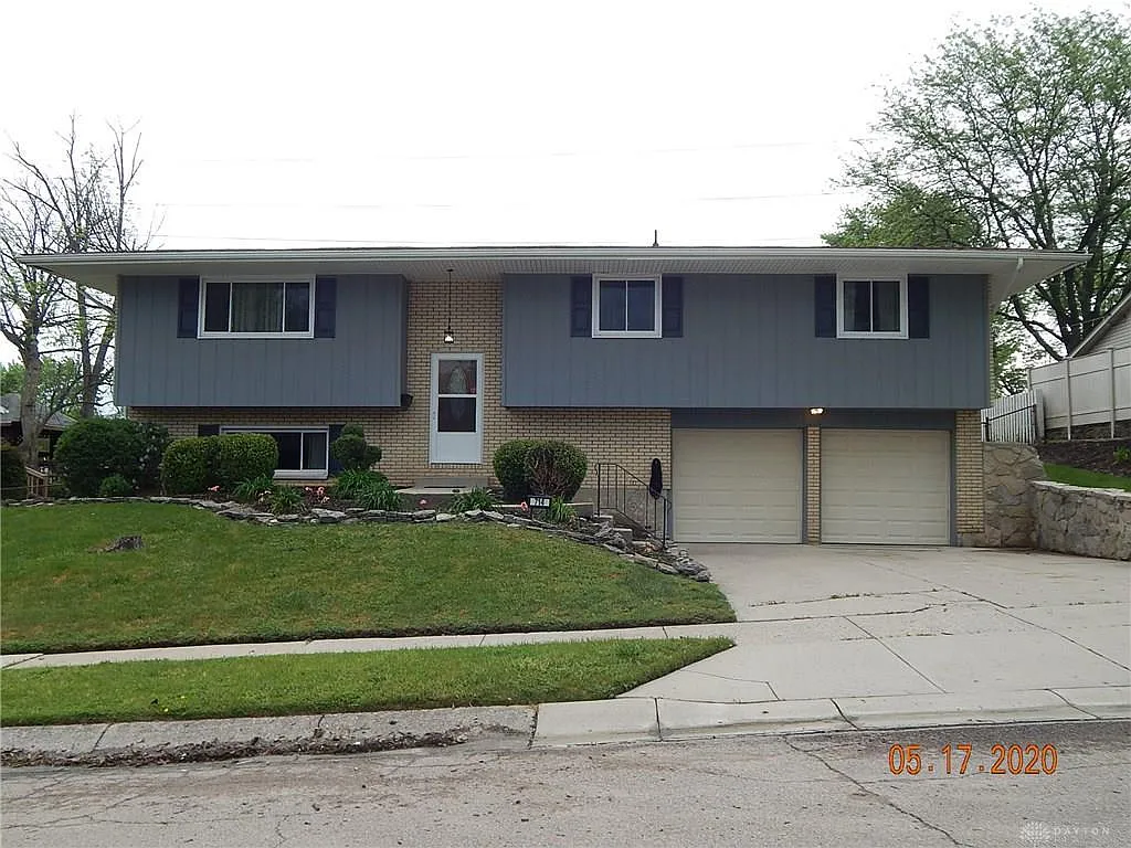 714 Golden Arrow Dr photo 1