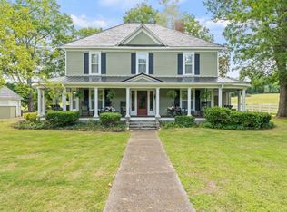 330 Smith Chapel Rd, Tullahoma, TN 37388