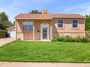 63 Macgregor Rd, Pueblo, CO 81001