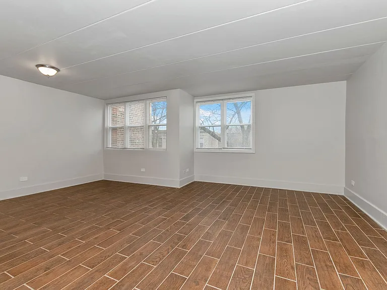 6603 S Rhodes Ave — Photo 10