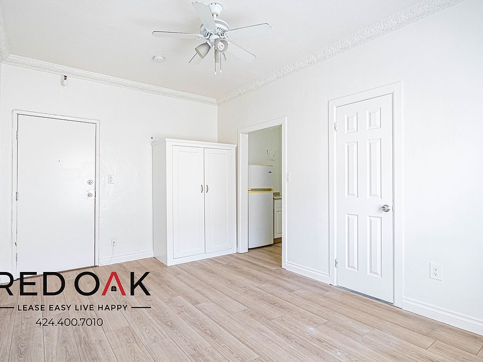 1st image of 724 Mariposa Ave #208
