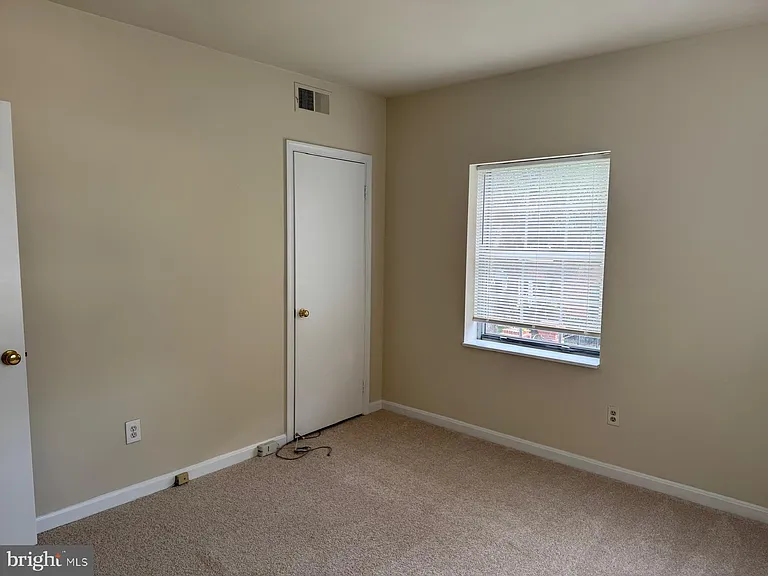 1720 Queens Ln #3172 — Photo 19