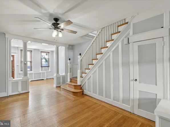 128 Burnside St, Philadelphia, PA 19127