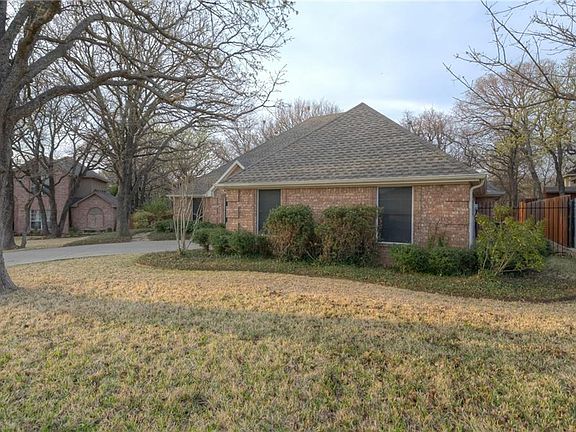 3rd image of 1105 Buena Vista Dr