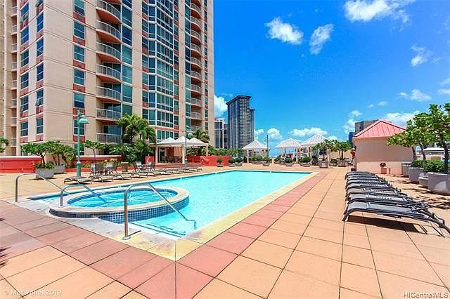 2nd image of 801 King St APT 3201