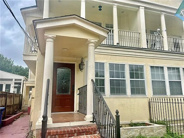 4 bed, 4.0 bath, 2980 sqft, $3,600 — Photo 1