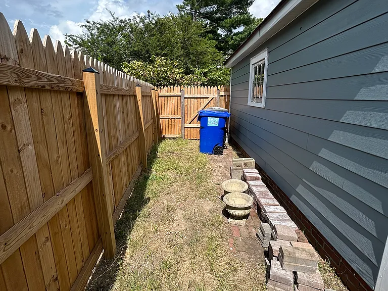 7001 Belvedere Dr — Photo 42