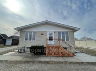 115 E Main St APT A, Grand Ridge, IL 61325