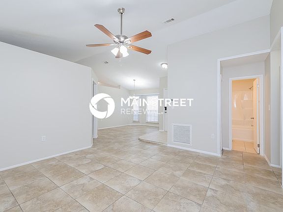 2nd image of 712 Caribou Dr