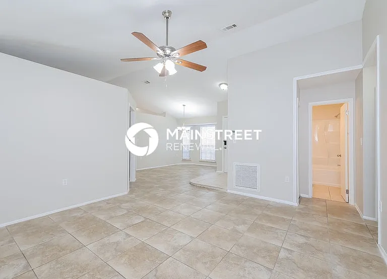 712 Caribou Dr — Photo 3