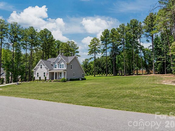 2nd image of 4307 Island Fox Ln