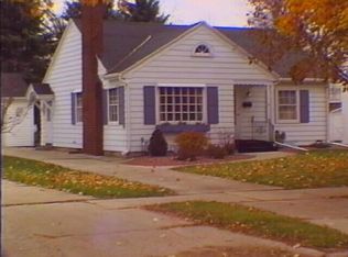 1021 S Clay St, Green Bay, WI 54301