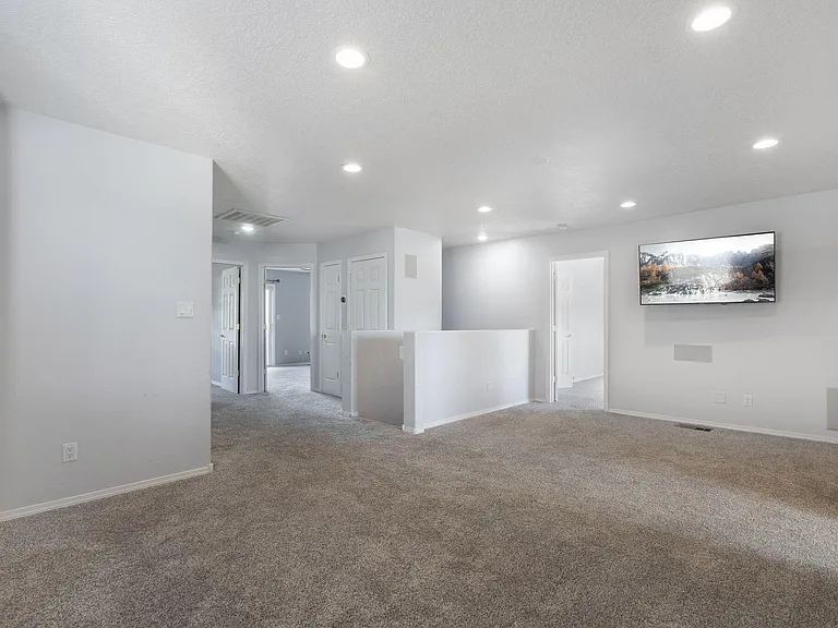 1740 Black Gold St SE — Photo 22