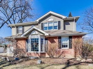 275 E Crescent Ave, Elmhurst, IL 60126