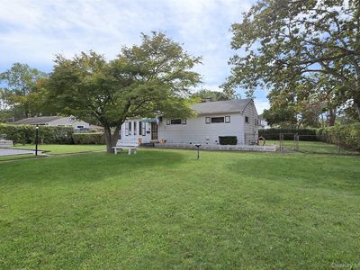 14 E Oakdale Street, Bay Shore, NY, 11706