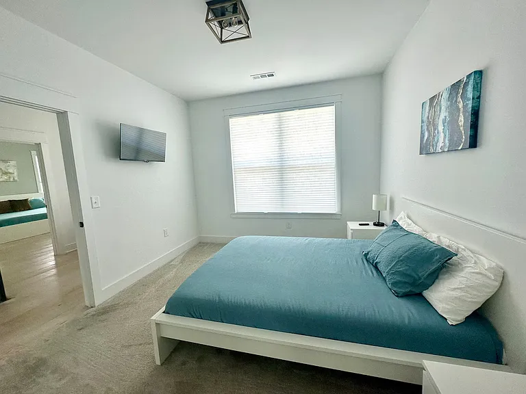 1108 Lenore St — Photo 55
