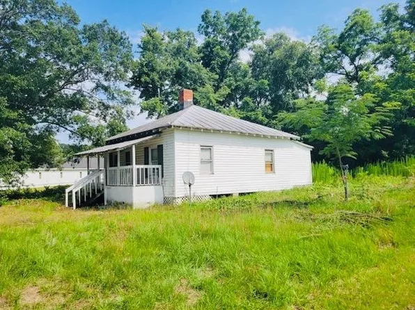 1204 Mumford Rd, Greenville, NC 27834