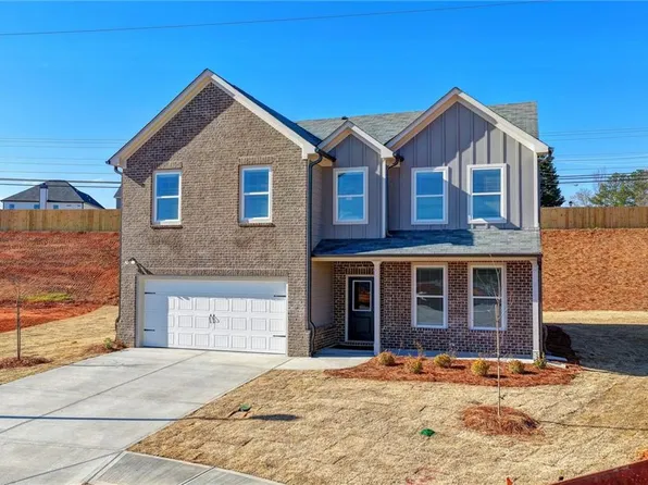 689 Rodeo Dr, Auburn, GA 30011