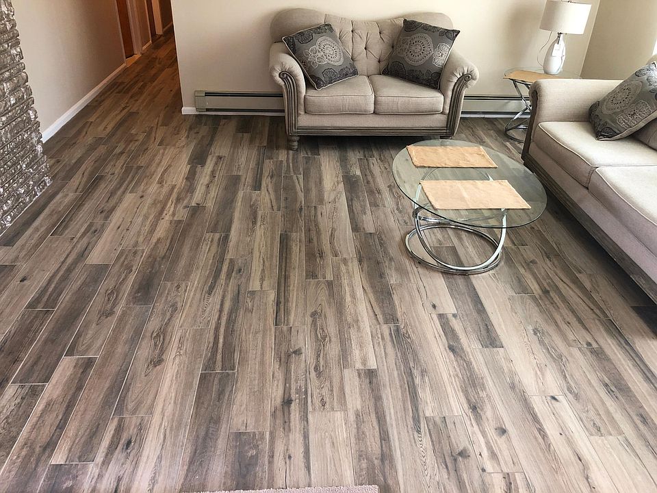 2nd image of 25639 Elon Dr