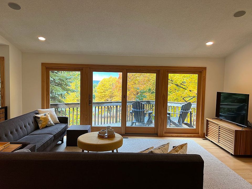 1st image of 10137 Council Oak Dr