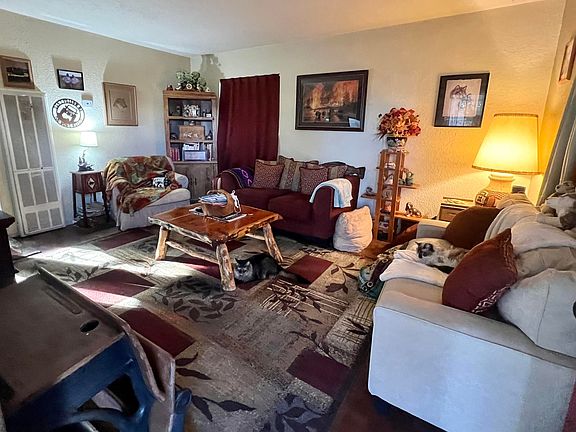 2nd image of 425 Nimitz Dr