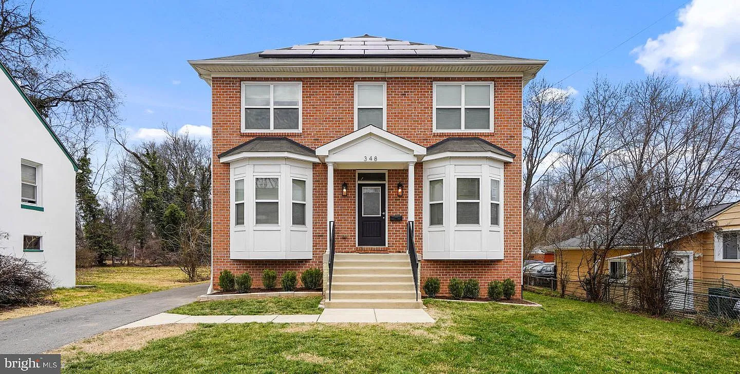 348 Howard Ave photo 1