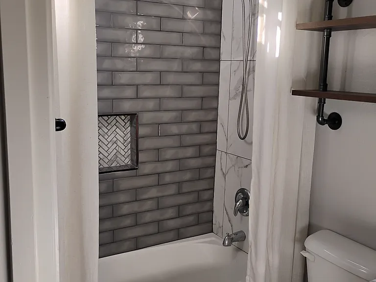 3285 E Lafayette Ave — Photo 42
