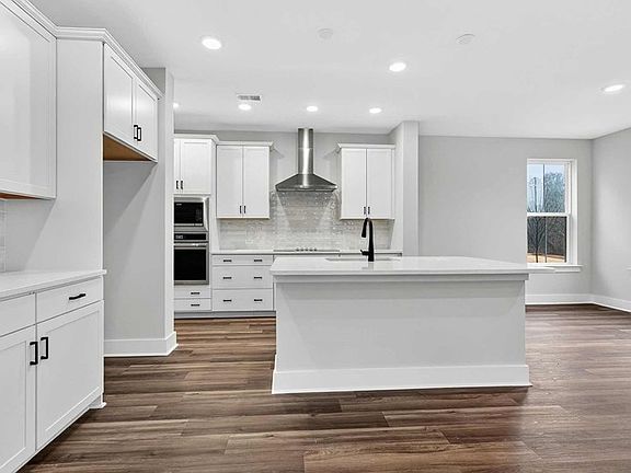 The Rainey - Kitchen