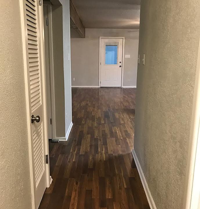 1st image of 216 E 19th St