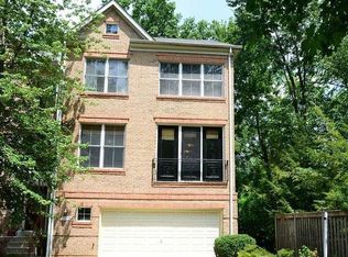 11470 Waterhaven Ct, Reston, VA 20190