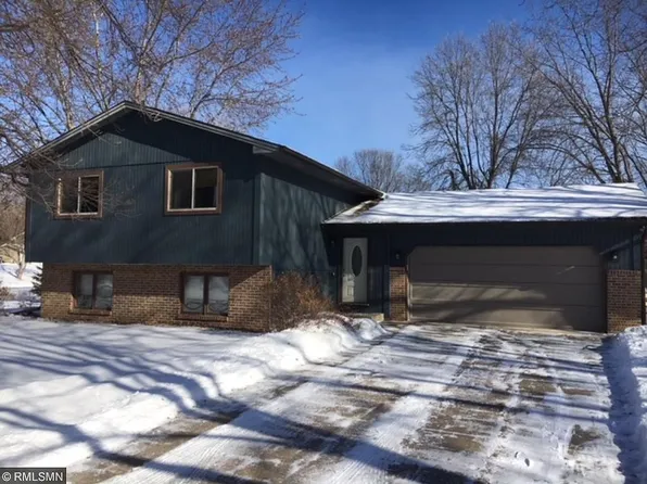 12152 Robin Rd N, Maple Grove, MN 55369